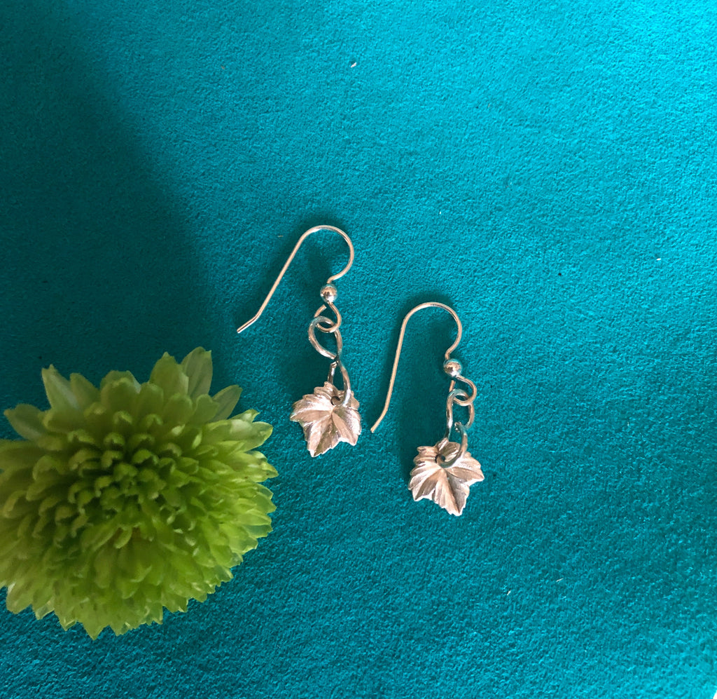 Leaf earrings